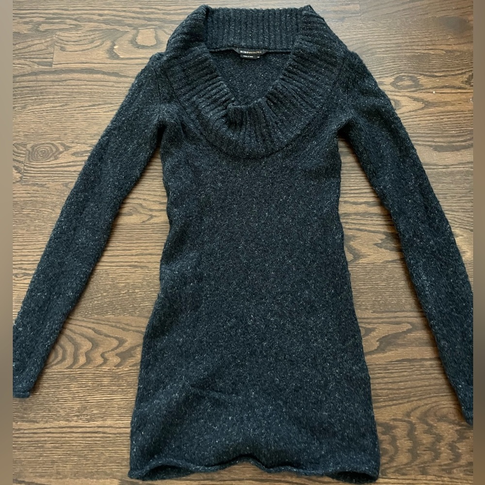 BCBG dark gray/black sweater